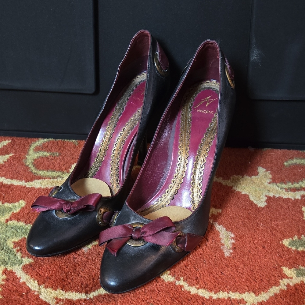 J Vincent Leather Burgandy Ribbon Pirate Heels